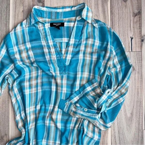 Nine West Blue and white Plaid Long Sleeves Loose Fit Lightweight Blouse Small - Picture 5 of 7
